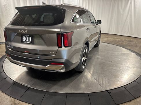 New 2026 Kia Sorento EX w/ EX Premium Package AWD/4WD image 6