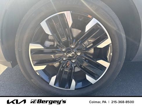 Certified 2023 Kia Telluride SX Prestige AWD/4WD image 8