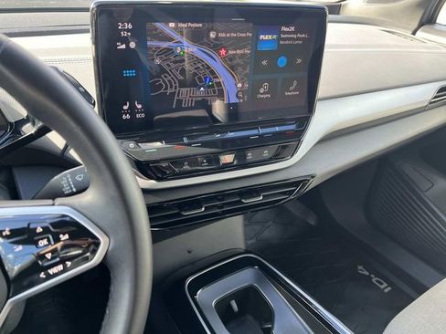 Used 2023 Volkswagen ID.4 Pro image 18