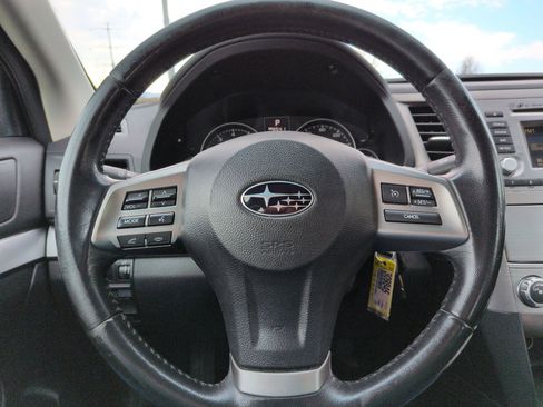 Used 2014 Subaru Legacy 2.5i Premium image 15
