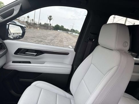 New 2026 Chevrolet Tahoe Premier RWD image 16