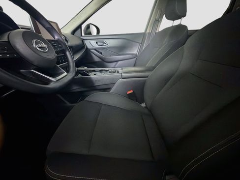 Used 2024 Nissan Rogue S AWD/4WD image 13