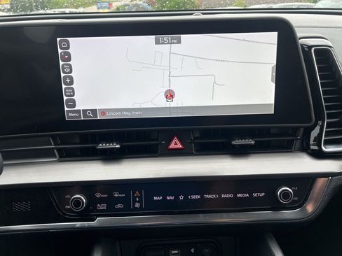 Used 2023 Kia Sportage EX FWD image 19