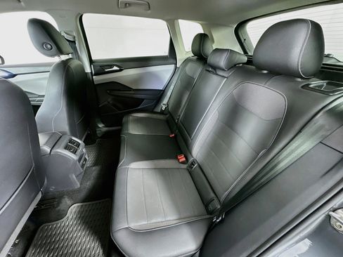 Used 2022 Volkswagen Taos SE FWD image 23