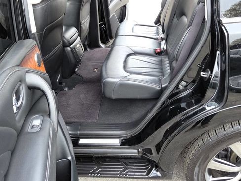 Used 2017 INFINITI QX80 4WD w/ Deluxe Technology Package image 36