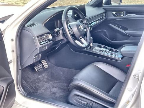 Certified 2024 Honda Civic Sport Touring image 3