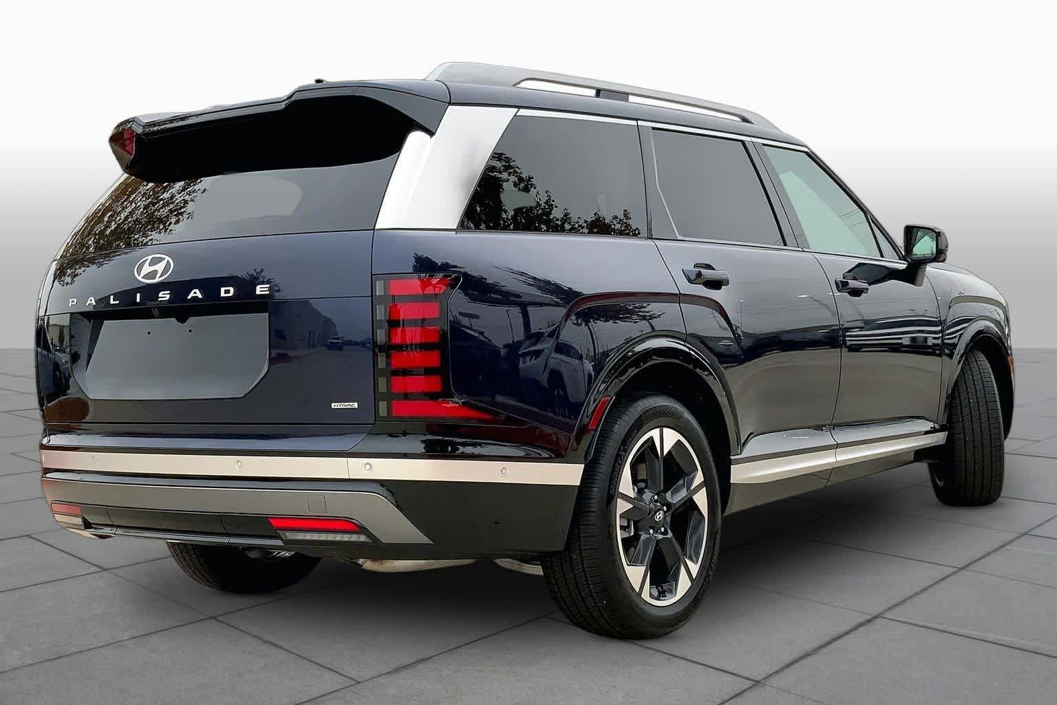 Used 2026 Hyundai Palisade Limited AWD/4WD image 13