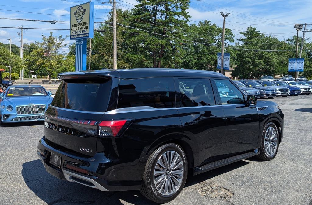 Used 2025 INFINITI QX80 Luxe AWD/4WD image 7