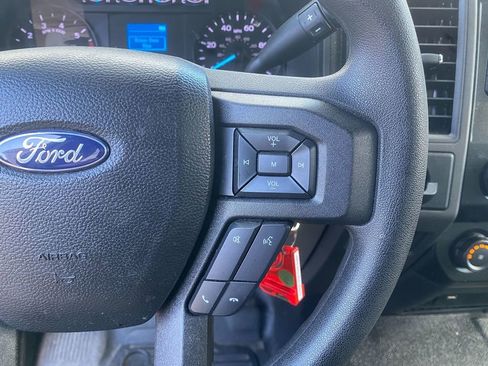 Used 2020 Ford F250 XL w/ Power Equipment Group image 17