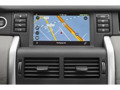 Used 2019 Land Rover Discovery Sport HSE image 17