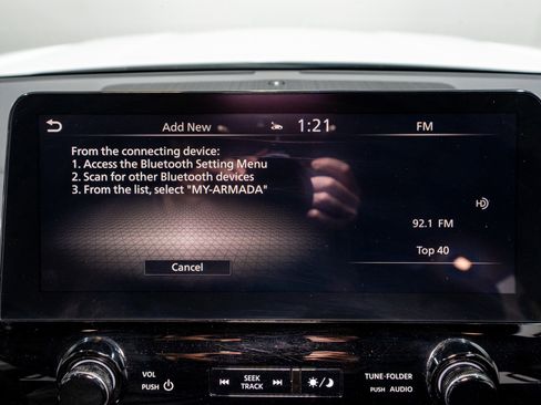 Used 2024 Nissan Armada SL w/ Captain's Chairs Package image 20