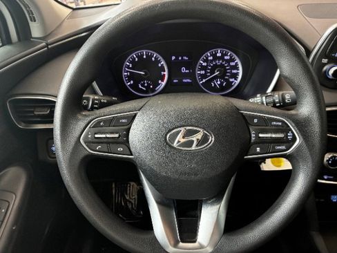 Used 2019 Hyundai Santa Fe SE FWD image 17