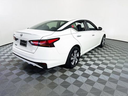 Certified 2025 Nissan Altima 2.5 S image 23