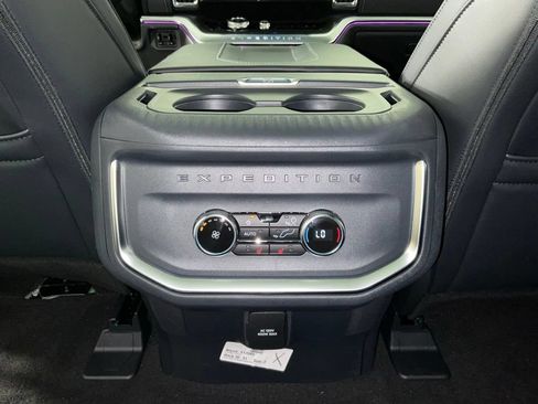 New 2026 Ford Expedition Platinum w/ Stealth Appearance Package AWD/4WD image 19