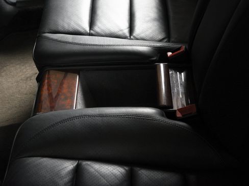 Used 1994 Mercedes-Benz E 500 Sedan image 27