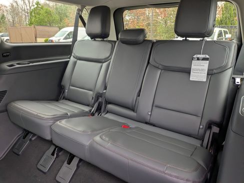 New 2025 Ford Expedition Max Active image 25