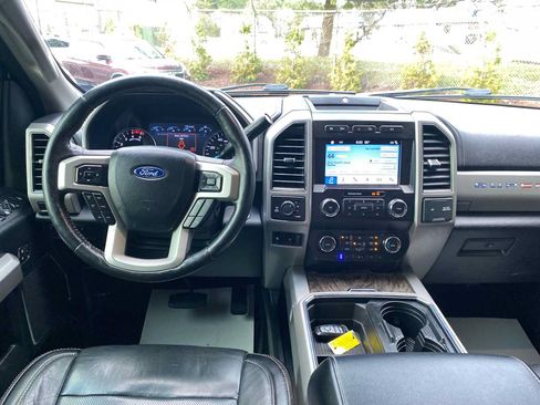 Used 2019 Ford F350 Lariat w/ Lariat Ultimate Package AWD/4WD image 8