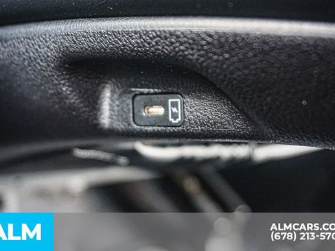 Used 2024 Kia Telluride LX FWD image 33