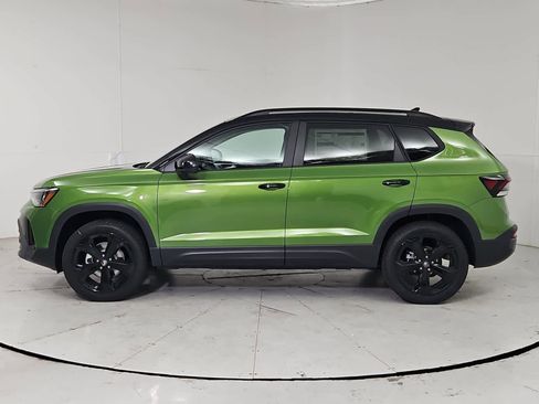 New 2026 Volkswagen Taos SE AWD/4WD image 3