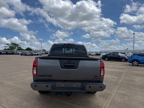 Used 2020 Nissan Frontier SV w/ Midnight Edition Floor Mats image 21