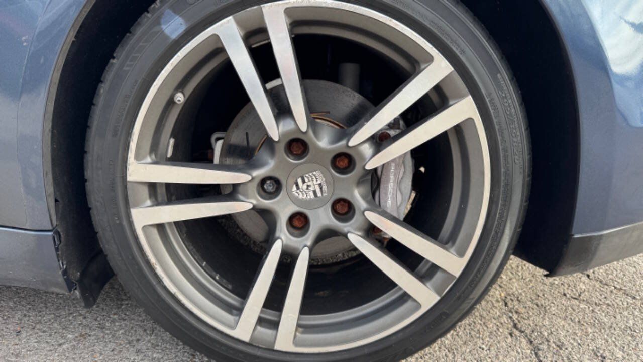 Used 2011 Porsche Panamera RWD image 30