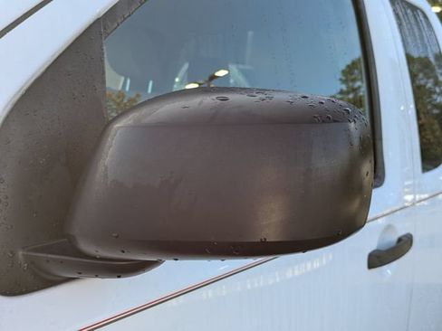 Used 2011 Nissan Frontier S w/ S Preferred Pkg RWD image 12