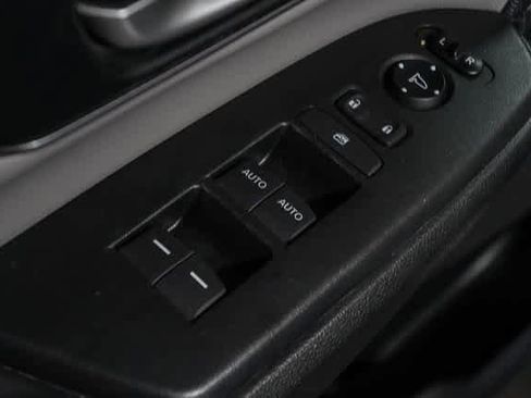 Used 2018 Honda CR-V Touring image 23