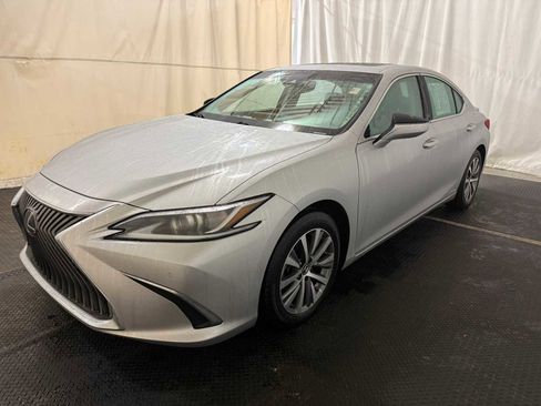 Used 2020 Lexus ES 300h image 1