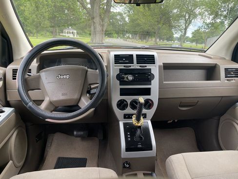 Used 2008 Jeep Compass Sport image 34