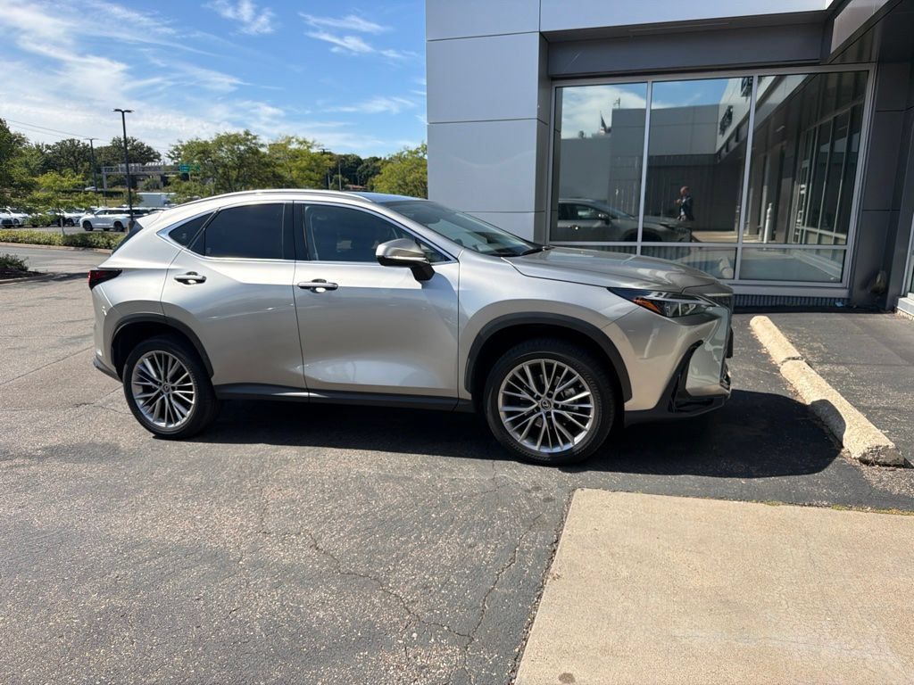 Used 2022 Lexus NX 350 AWD image 4