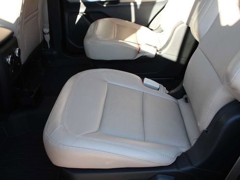 Used 2023 Ford Explorer Limited w/ Limited Technology Package AWD/4WD image 28