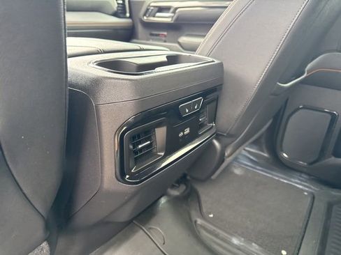 Used 2024 GMC Sierra 1500 AT4 w/ AT4 Premium Package AWD/4WD image 28
