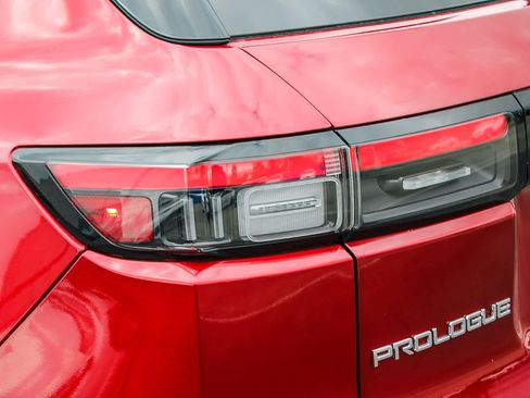 Used 2024 Honda Prologue EX image 9