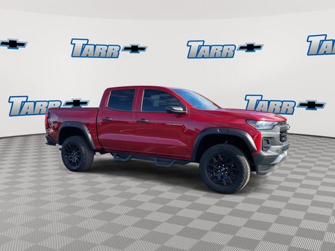 Used 2024 Chevrolet Colorado Trail Boss w/ Advanced Trailering Package image 2
