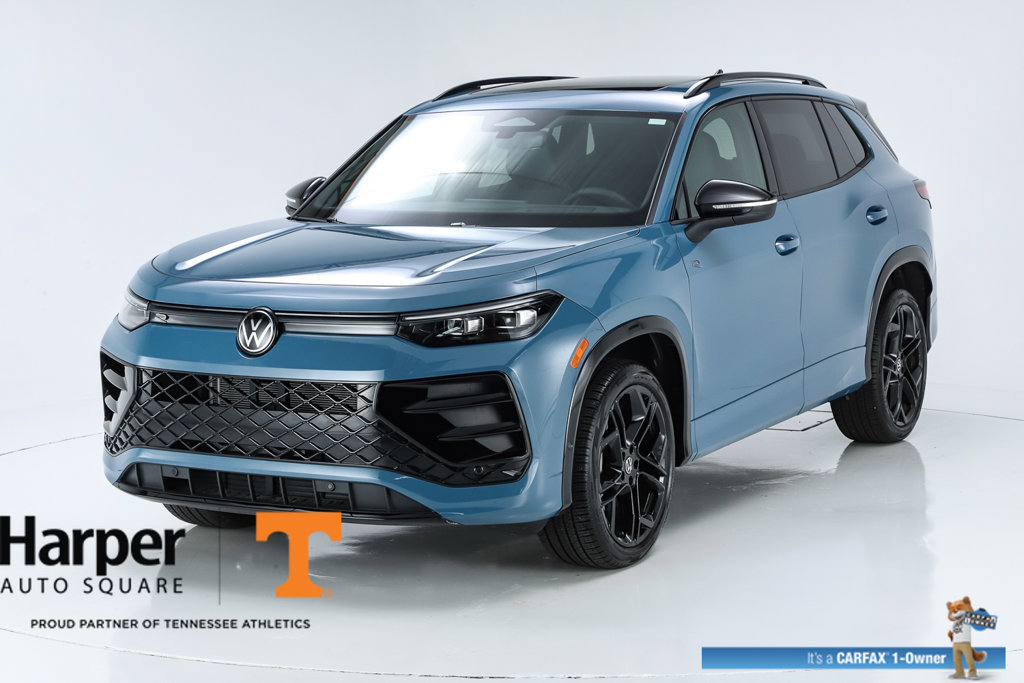Used 2025 Volkswagen Tiguan SE R-Line AWD/4WD image 40