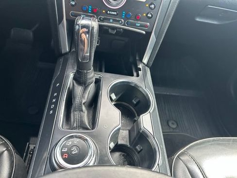 Used 2018 Ford Explorer Platinum AWD/4WD image 34