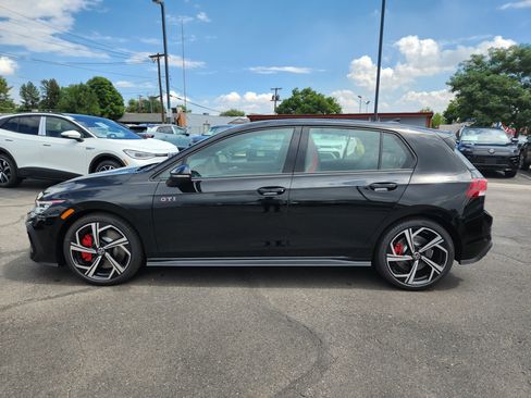 New 2025 Volkswagen GTI SE image 4