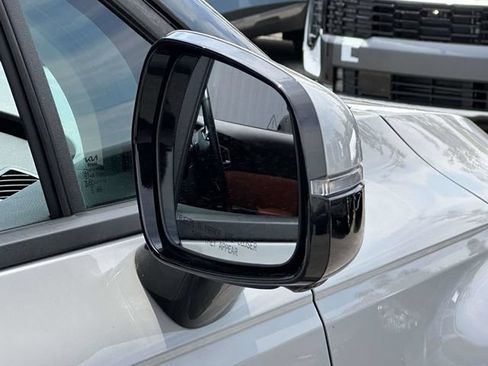 Used 2024 Kia Carnival SX FWD image 28