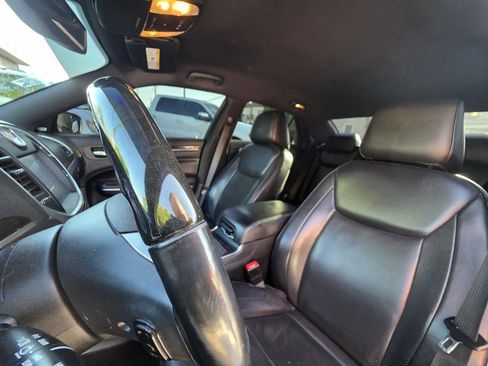 Used 2014 Chrysler 300 C image 13