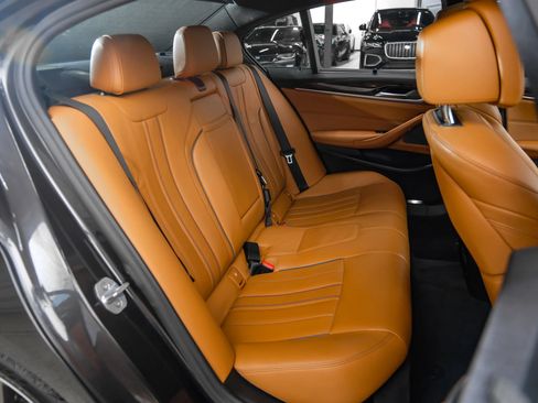 Used 2019 BMW M550i xDrive w/ Premium Package 2 AWD/4WD image 50