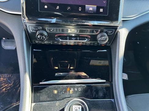 New 2025 Jeep Grand Cherokee 4WD image 19