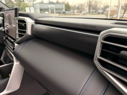 Used 2025 Toyota Tundra Platinum image 25