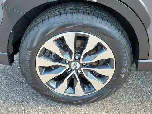Used 2024 Subaru Outback Limited AWD/4WD image 7