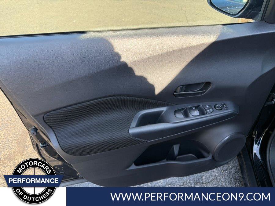 Used 2023 Nissan Kicks S FWD image 5