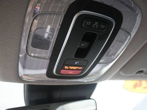 Used 2024 Hyundai Elantra Limited FWD image 32