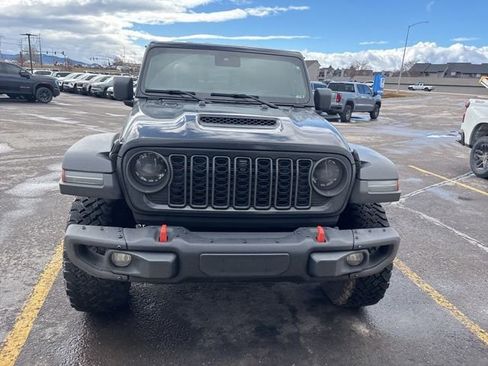 Used 2024 Jeep Gladiator Mojave w/ Technology Group image 6