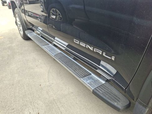 Used 2024 GMC Sierra 1500 Denali w/ Technology Package AWD/4WD image 5