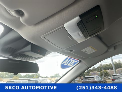 Used 2024 Nissan Rogue SV FWD image 26