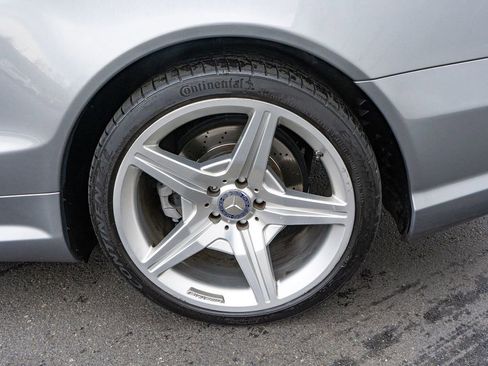 Used 2012 Mercedes-Benz SL 550 image 23