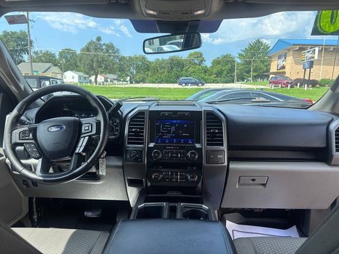 Used 2020 Ford F150 XLT w/ Equipment Group 302A Luxury AWD/4WD image 21